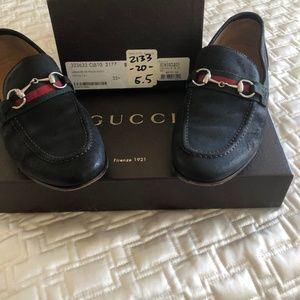 LADIES Chocolate brown suede Gucci loafers